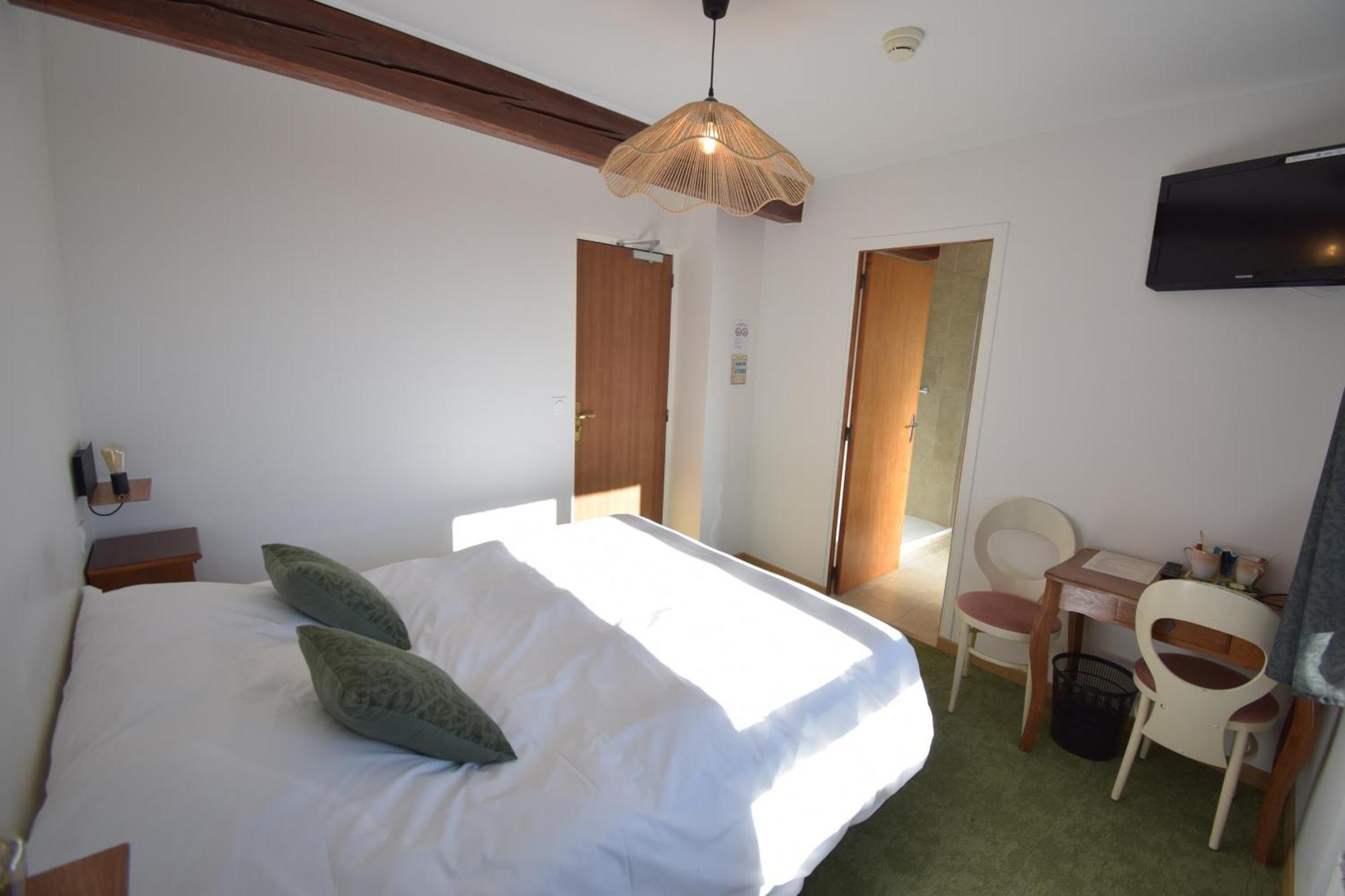Hotel Les Chenets Saint-Julien-en-Champsaur Buitenkant foto