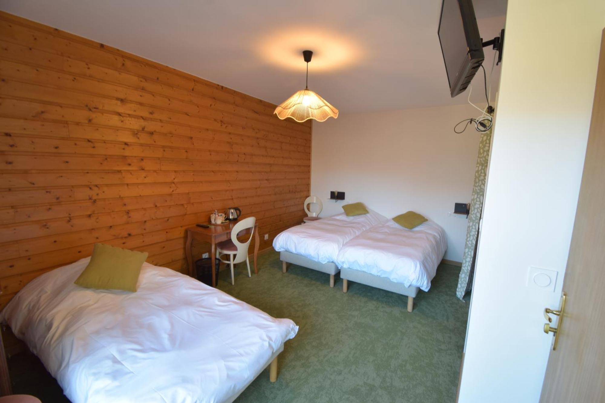 Hotel Les Chenets Saint-Julien-en-Champsaur Buitenkant foto