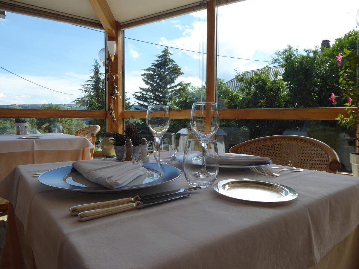 Hotel Les Chenets Saint-Julien-en-Champsaur Buitenkant foto